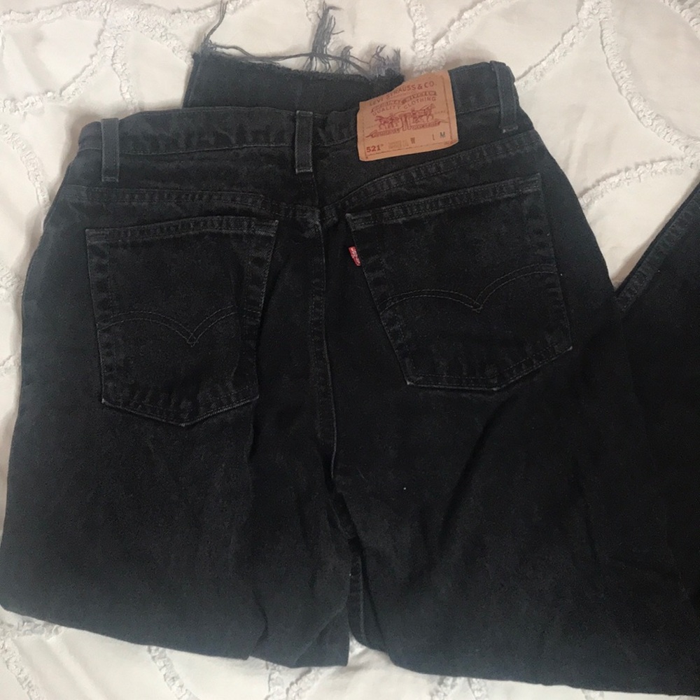 Levi’s 521 Black Cropped Jeans